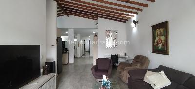 Apartamento de 2 alcobas en venta en Villa Hermosa, Medellín, 166 m² · foto 2 de 20