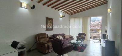 Apartamento de 2 alcobas en venta en Villa Hermosa, Medellín, 166 m² · foto 4 de 20