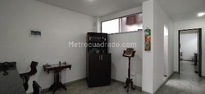 Apartamento de 2 alcobas en venta en Villa Hermosa, Medellín, 166 m² · foto 12 de 20