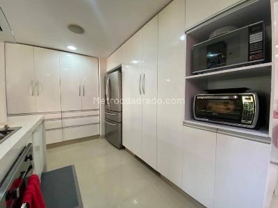 Apartamento de 4 alcobas en venta en Los Balsos, Medellín, 170 m² · foto 8 de 13
