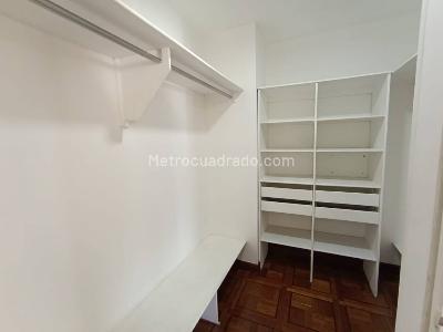 Apartamento de 3 alcobas en arriendo en Loma De Los Parra, Medellín, 150 m² · foto 17 de 20