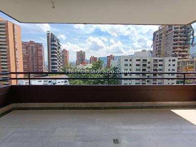 Apartamento de 3 alcobas en arriendo en Loma De Los Parra, Medellín, 150 m² · foto 5 de 20