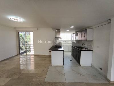 Apartamento de 3 alcobas en arriendo en Loma De Los Parra, Medellín, 150 m² · foto 8 de 20