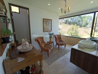 Casa de 4 alcobas en venta en Las Palmas, Medellín · foto 20 de 20