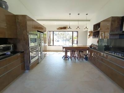 Casa de 4 alcobas en venta en Las Palmas, Medellín · foto 3 de 20