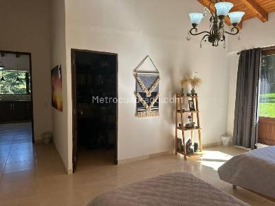 Casa de 4 alcobas en venta en Vereda Abreito, Rionegro · foto 19 de 20