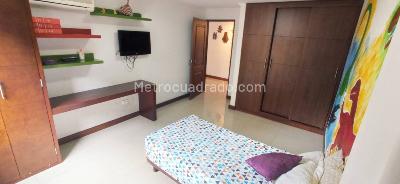 Apartamento de 3 alcobas en venta en Laureles, Medellín, 174 m² · foto 11 de 20