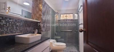 Apartamento de 3 alcobas en venta en Laureles, Medellín, 174 m² · foto 12 de 20