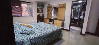 Apartamento de 3 alcobas en venta en Laureles, Medellín, 174 m² · foto 15 de 20
