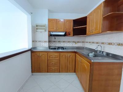 Apartamento en venta en San Jose, Itagüí · foto 6 de 17