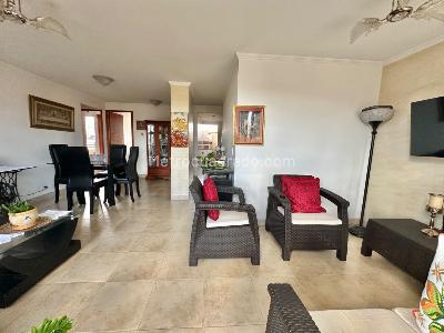 Apartamento de 3 alcobas en venta en Laureles, Medellín, 90 m² · foto 3 de 20