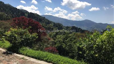 Casa de 5 alcobas en venta en Loma Del Chocho, Envigado · foto 10 de 20