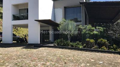 Casa de 5 alcobas en venta en Loma Del Chocho, Envigado · foto 3 de 20