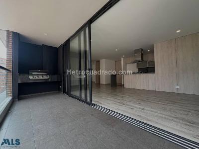 Apartamento en venta en Altos Del Poblado, Medellín · foto 8 de 20