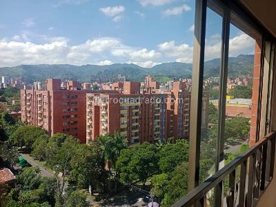 Apartamento de 3 alcobas en arriendo en Laureles, Medellín, 120 m² · foto 4 de 20