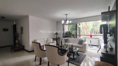 Apartamento de 4 alcobas en venta en Bolivariana, Medellín, 144 m² · foto 3 de 20