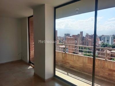 Apartamento de 3 alcobas en venta en Lorena, Medellín, 97 m² · foto 12 de 20