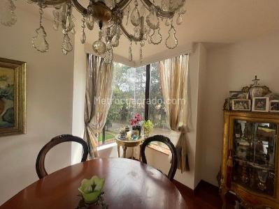 Apartamento de 3 alcobas en venta en La Carolina, Bogotá, 95 m² · foto 2 de 20