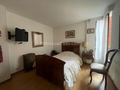Apartamento de 3 alcobas en venta en La Carolina, Bogotá, 95 m² · foto 10 de 20