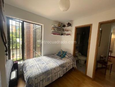 Apartamento de 3 alcobas en venta en La Carolina, Bogotá, 95 m² · foto 19 de 20