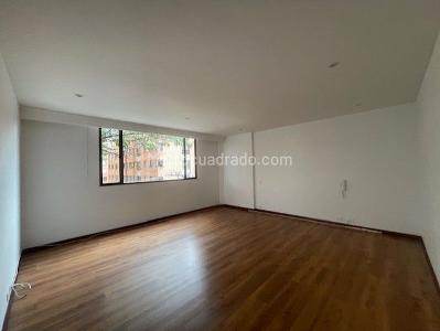 Apartamento de 3 alcobas en venta en La Carolina, Bogotá, 240 m² · foto 14 de 20
