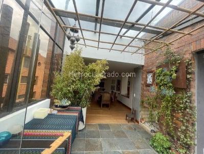 Apartamento en venta en La Carolina, Bogotá · foto 3 de 20
