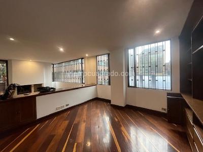Apartamento de 1 alcoba en venta en Parque Del Chico, Bogotá, 82 m² · foto 2 de 20