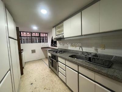 Apartamento de 1 alcoba en venta en Parque Del Chico, Bogotá, 82 m² · foto 3 de 20