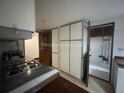 Apartamento de 1 alcoba en venta en Parque Del Chico, Bogotá, 82 m² · foto 13 de 20
