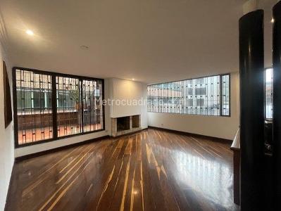 Apartamento de 1 alcoba en venta en Parque Del Chico, Bogotá, 82 m² · foto 19 de 20