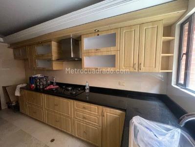 Apartamento de 3 alcobas en venta en La Carolina, Bogotá, 150 m² · foto 11 de 20