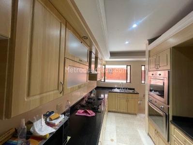 Apartamento de 3 alcobas en venta en La Carolina, Bogotá, 150 m² · foto 13 de 20