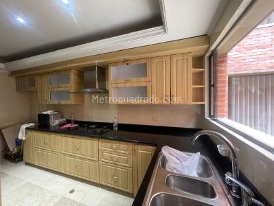 Apartamento de 3 alcobas en venta en La Carolina, Bogotá, 150 m² · foto 16 de 20