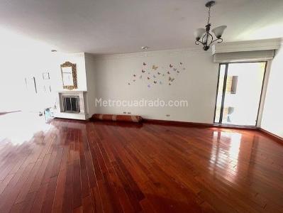 Apartamento de 3 alcobas en venta en La Carolina, Bogotá, 150 m² · foto 18 de 20