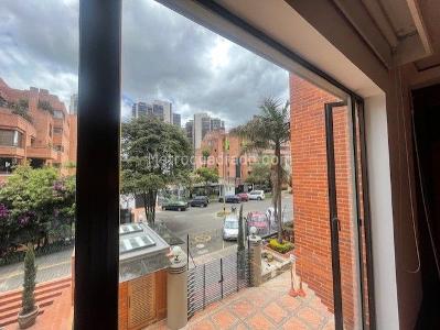 Apartamento de 3 alcobas en venta en La Carolina, Bogotá, 150 m² · foto 5 de 20