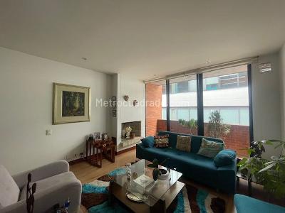 Apartamento de 2 alcobas en venta en Santa Barbara Central, Bogotá, 90 m² · foto 14 de 20