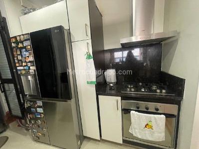 Apartamento de 2 alcobas en venta en Santa Barbara Central, Bogotá, 90 m² · foto 17 de 20