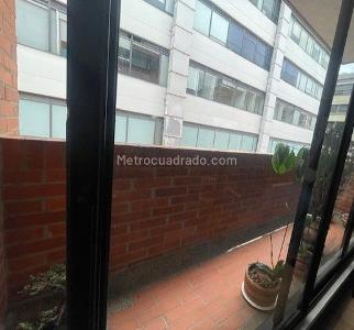 Apartamento de 2 alcobas en venta en Santa Barbara Central, Bogotá, 90 m² · foto 2 de 20