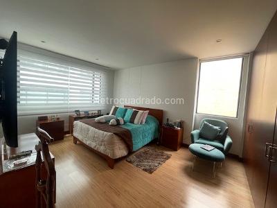 Apartamento de 2 alcobas en venta en Santa Barbara Central, Bogotá, 90 m² · foto 9 de 20