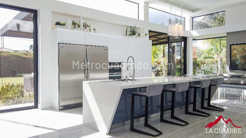 2BR House in Llanogrande (360 m²) - 4