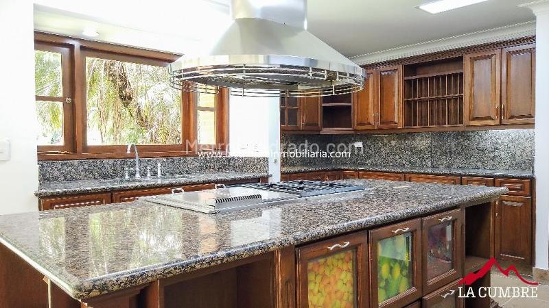 Casa Campestre Hermosa de 4 Alcobas en El Poblado La Calera - 2