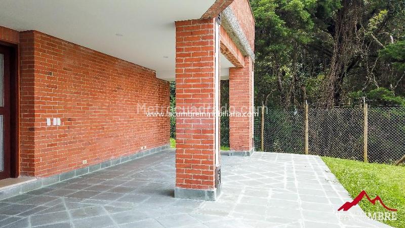 Casa Campestre Hermosa de 4 Alcobas en El Poblado La Calera - 4