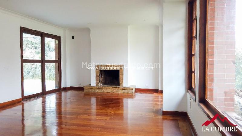 Casa Campestre Hermosa de 4 Alcobas en El Poblado La Calera - 6