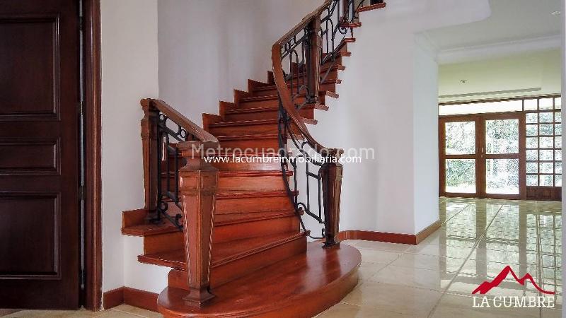 Casa Campestre Hermosa de 4 Alcobas en El Poblado La Calera - 7