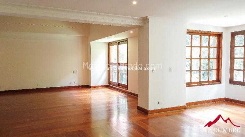 Casa Campestre Hermosa de 4 Alcobas en El Poblado La Calera - 9