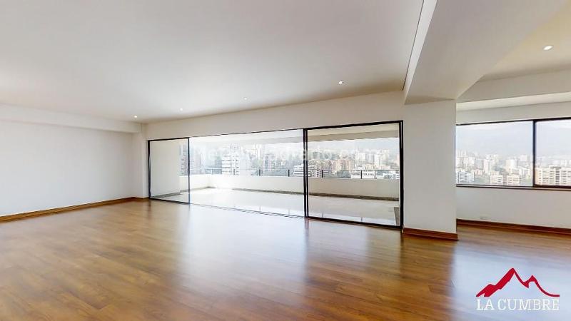 Beautiful 3BR Apartment with Green Areas in Poblado Campestre - 7