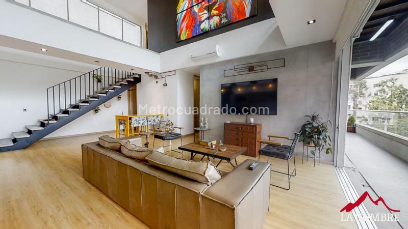 Beautiful 4BR Apartment with Gym in Loma Los Parra - 3