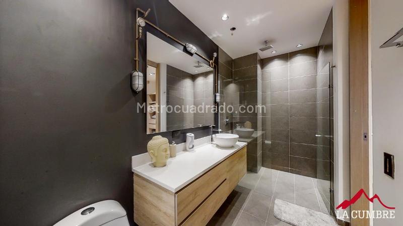 Beautiful 4BR Apartment with Gym in Loma Los Parra - 9