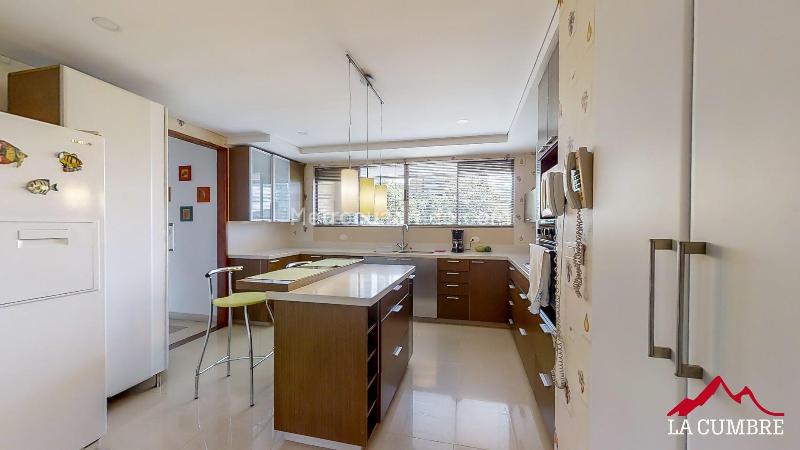 3BR Apartment for Rent in Poblado Campestre with 5 Baths - 7