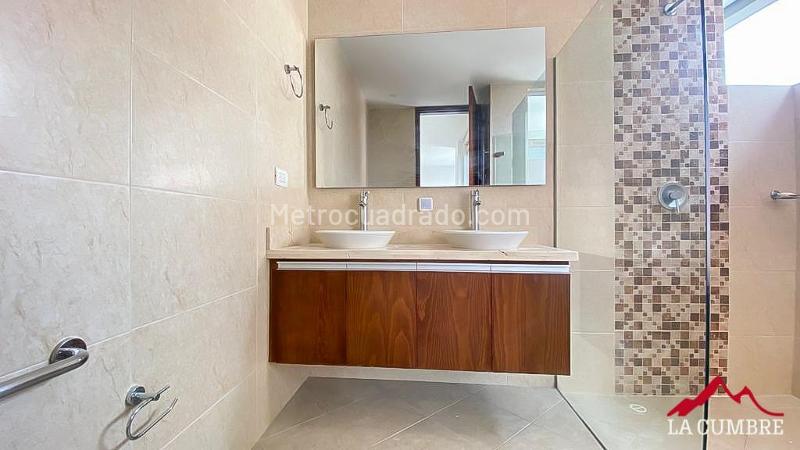 Spacious 3BR Apartment in Santa Maria de Los Angeles - 9